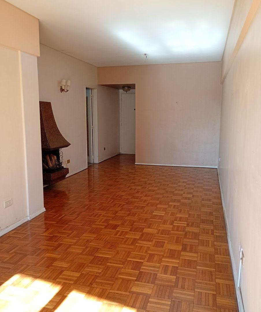 Foto de 3 ambientes con dependencia y balcón en venta – Av. San Juan 2190 – San, imagen 1