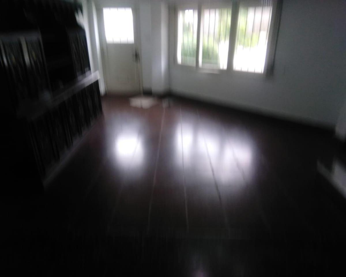 Vendo Duplex con Renta: Barrio San Carlos: Familiar o Apto Profesional! 4