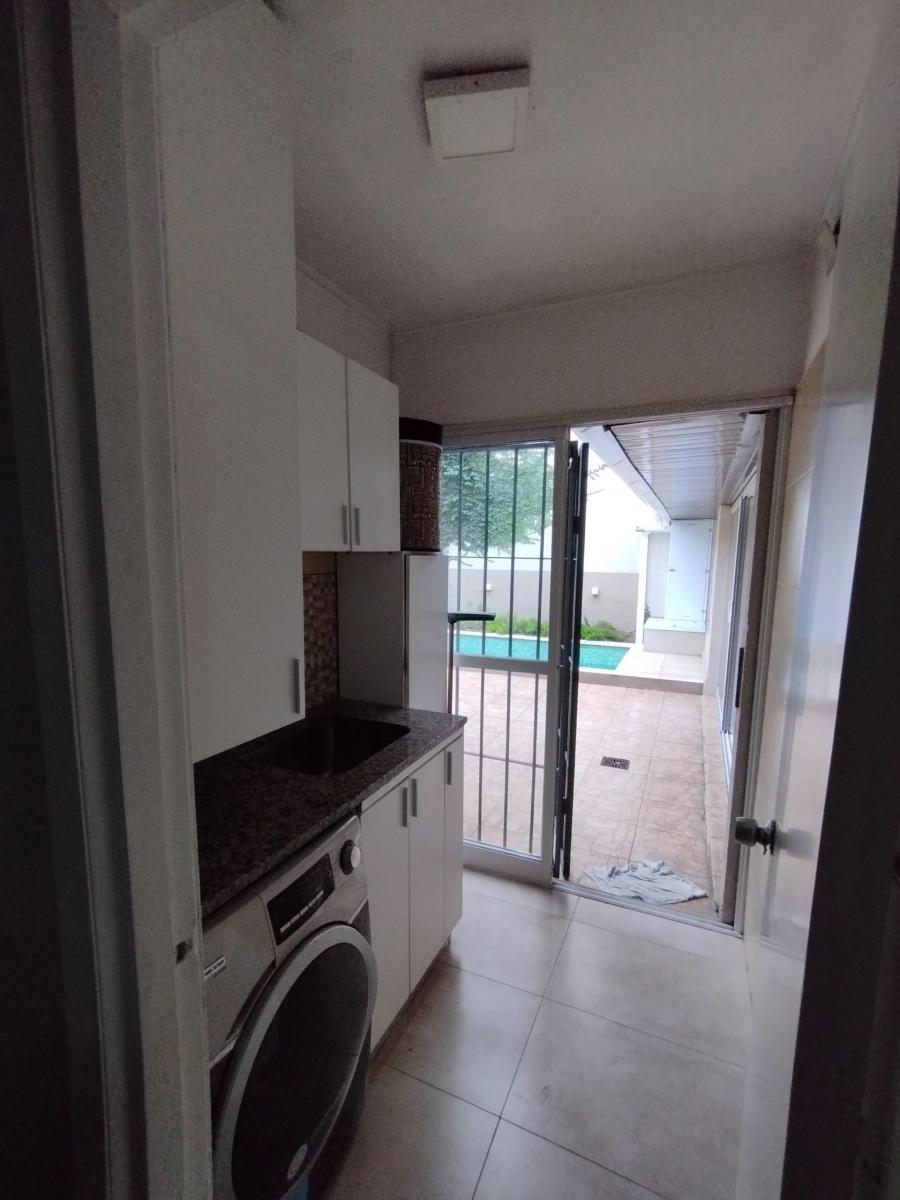 Hermosa Casa en Venta Barrio Chauvin: 3 Dorm.. 4