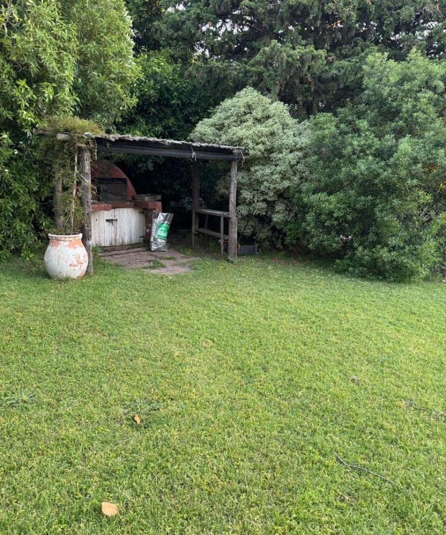 Foto de VENDO HERMOSO CHALET : ( BARRIO ALFAR), imagen 2