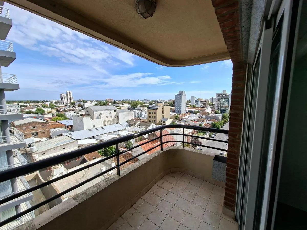 DEPARTAMENTO EN VENTATRES DORMITORIOS Y DOS COCHERAS 2