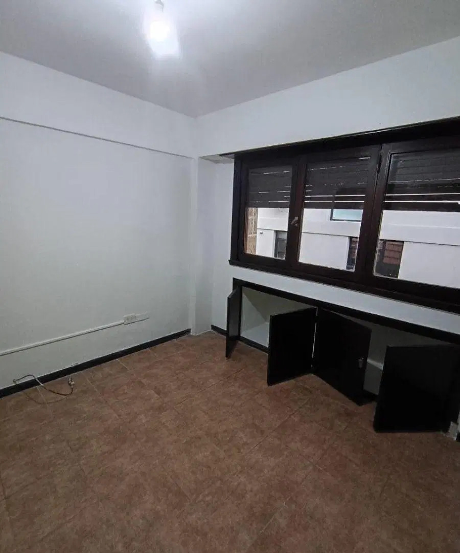 ALQUILO departamento 2 ambientes con terraza sin muebles. 4