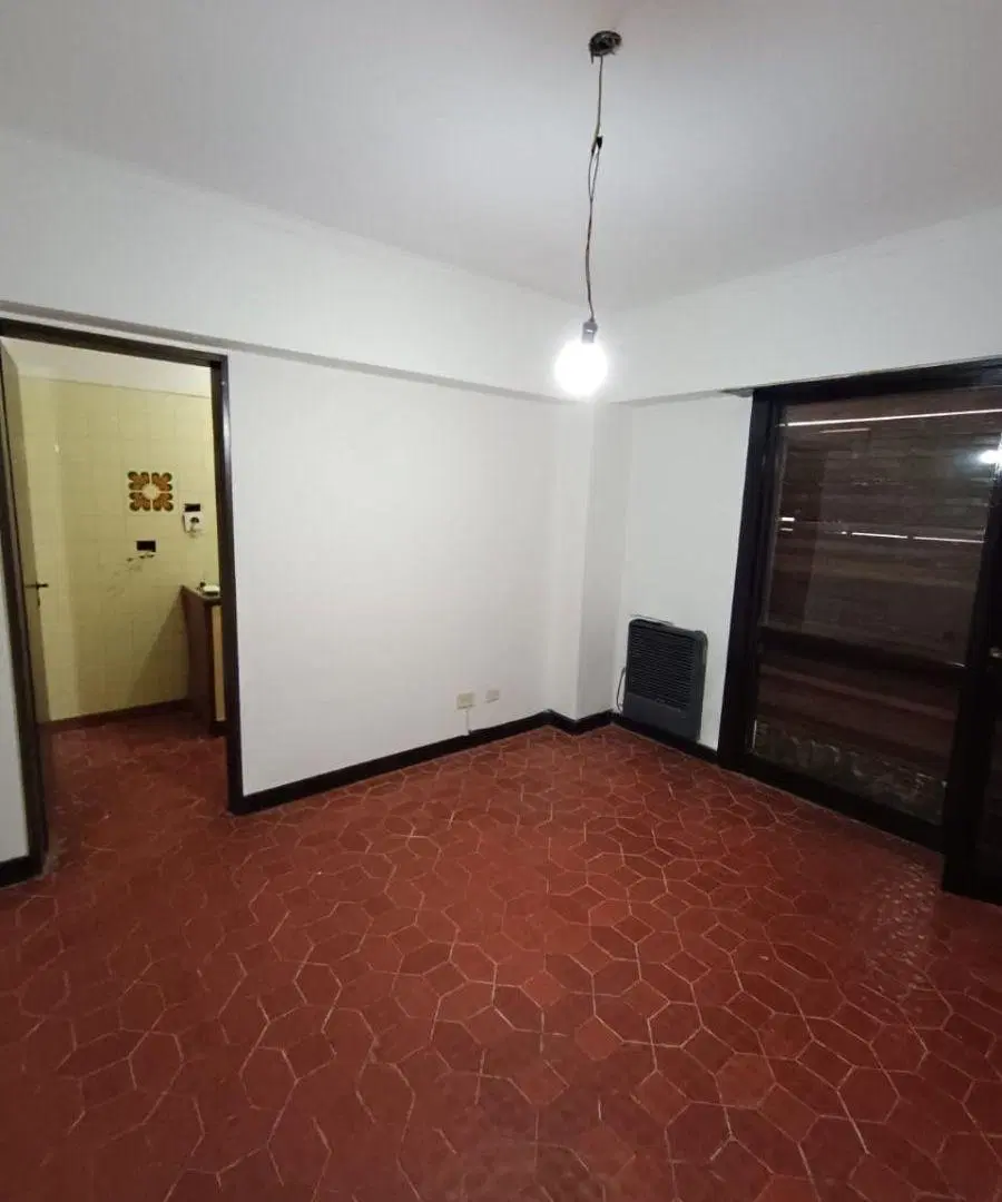ALQUILO departamento 2 ambientes con terraza sin muebles. 8