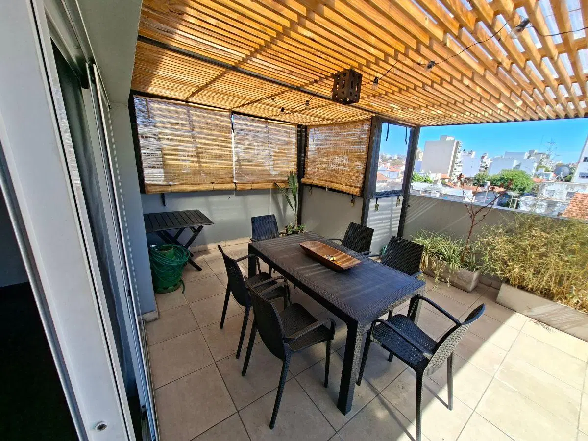 ALQUILO DEPARTAMENTO AL FRENTE 3 DORMITORIOS C/ COCHERA SIN MUEBLES Z/ SHOPPING ALDREY 5