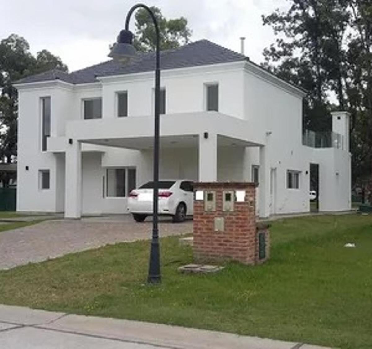 Casa A Estrenar En Barrio Cerrado Saint Thomas
