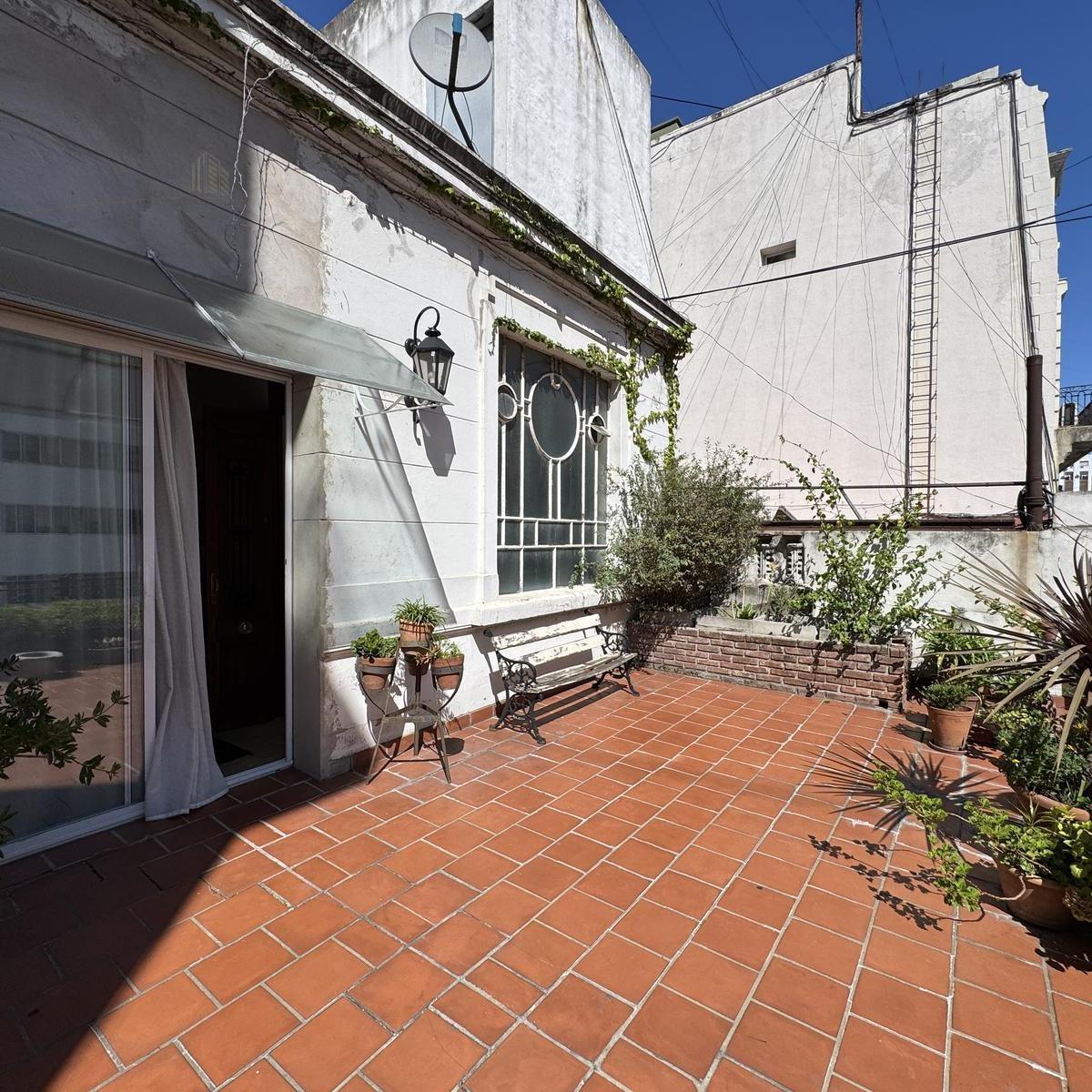Excelente Estado - Imperdible Departamento con Terraza de 100 m² - Oportunidad - Patio y Parrilla 2