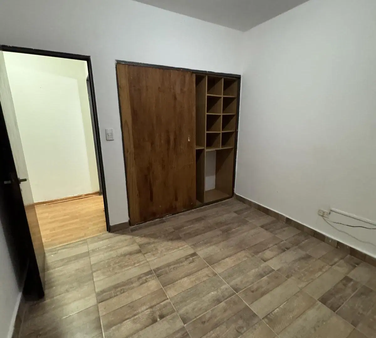 Hermoso departamento con amplio patio cubierto - lavadero - aire acondicionado 3