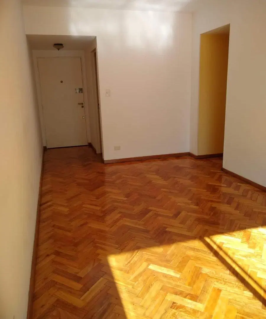 Departamento 3 ambientes con balcon - super luminoso - Recoleta 1