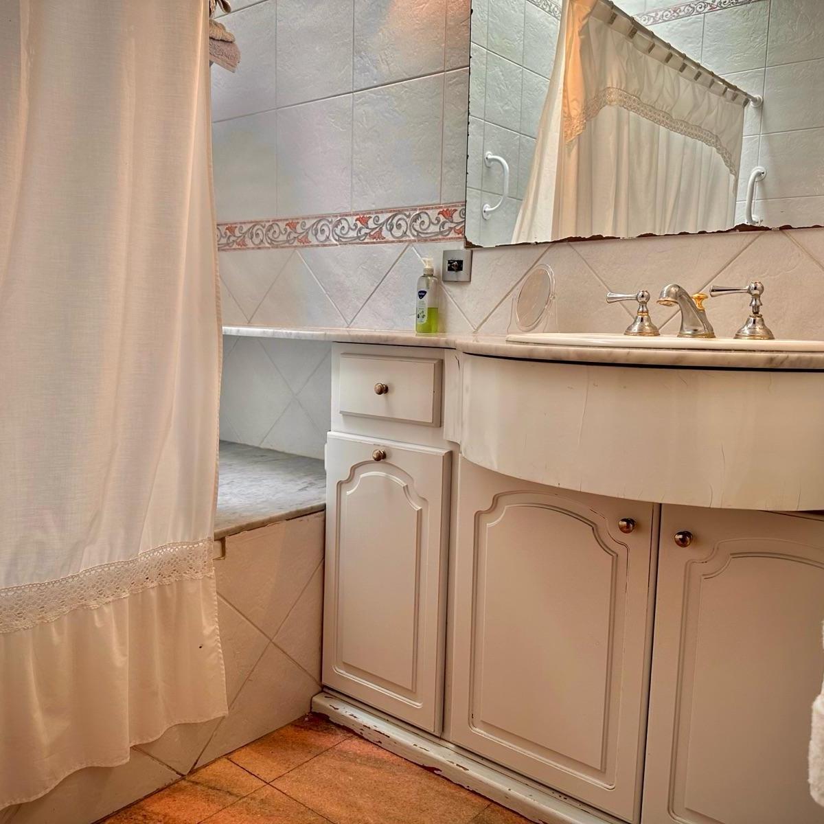 Venta Casa en Barrio San Carlos! 5