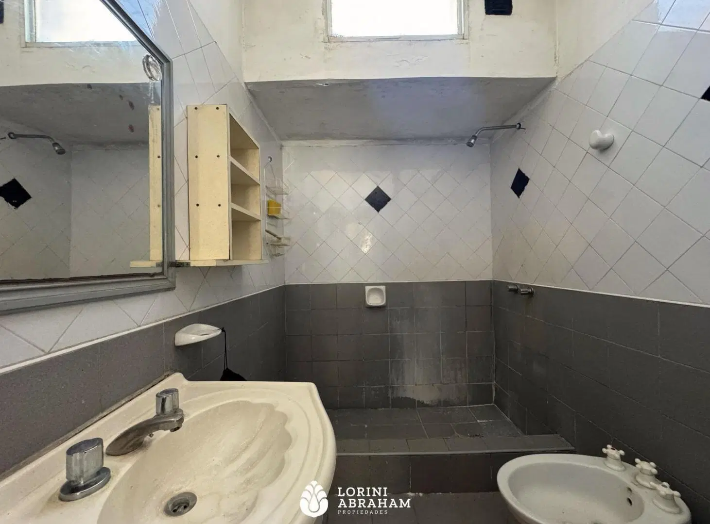 VENTA PH A RECICLAR BARRIO EL PROGRESO 8