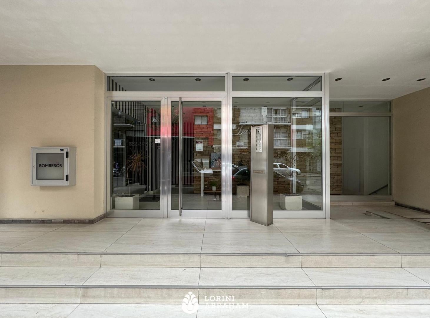 VENTA DEPARTAMENTO 3 AMBIENTES C/ COCHERA PLAZA MITRE