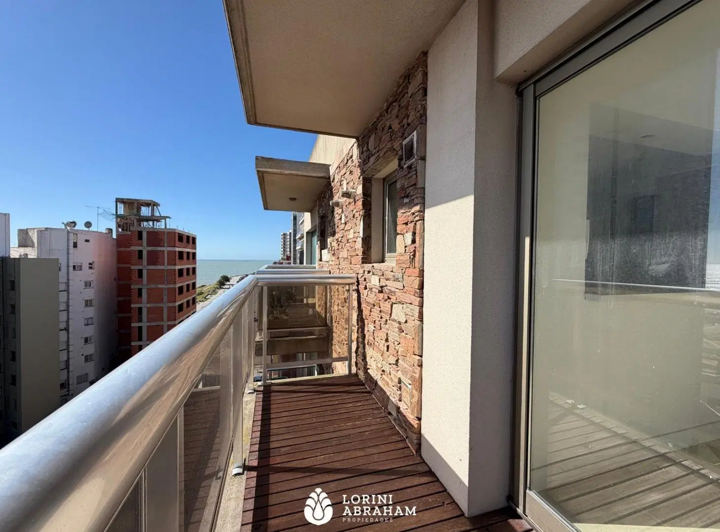 VENTA SEMIPISO 2 AMBIENTES CON BALCÓN LA PERLA 4