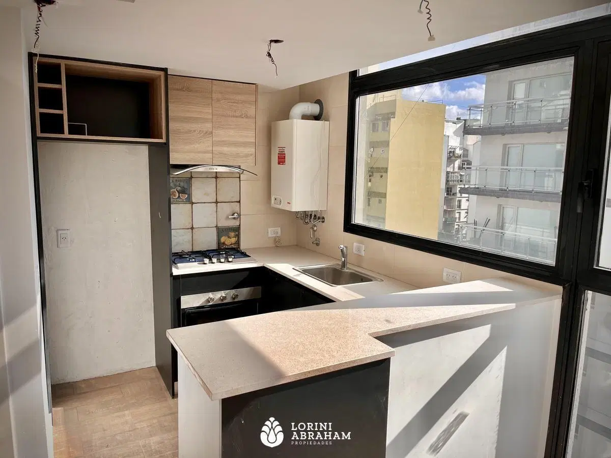 VENTA SEMIPISO 2 AMBIENTES A ESTRENAR GÜEMES 4