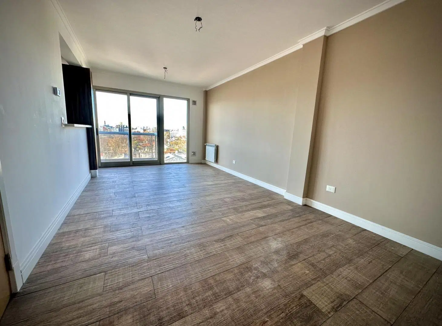VENTA SEMIPISO 2 AMBIENTES A ESTRENAR C/ COCHERA PLAZA MITRE 3