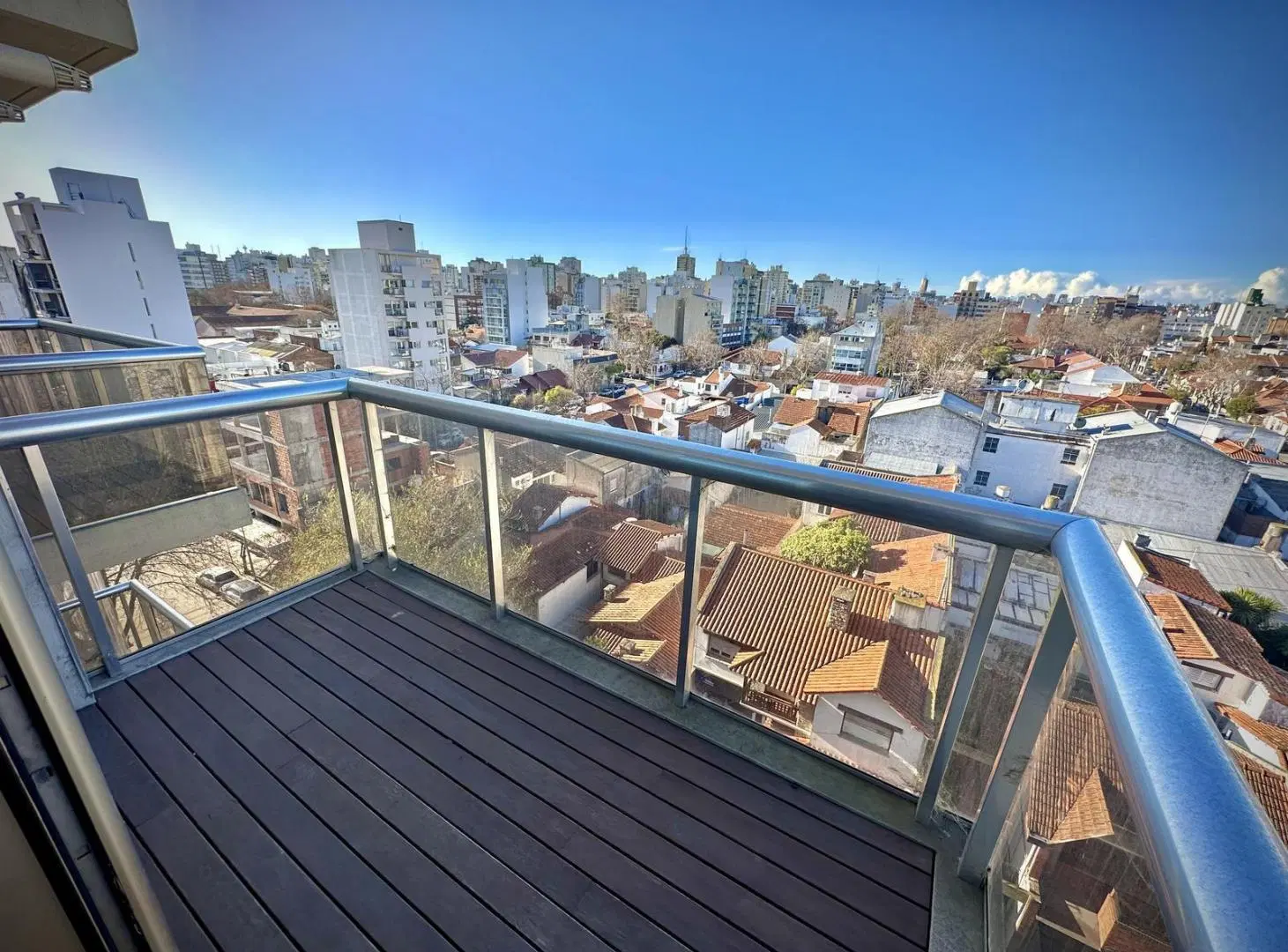 VENTA SEMIPISO 2 AMBIENTES A ESTRENAR C/ COCHERA PLAZA MITRE 4
