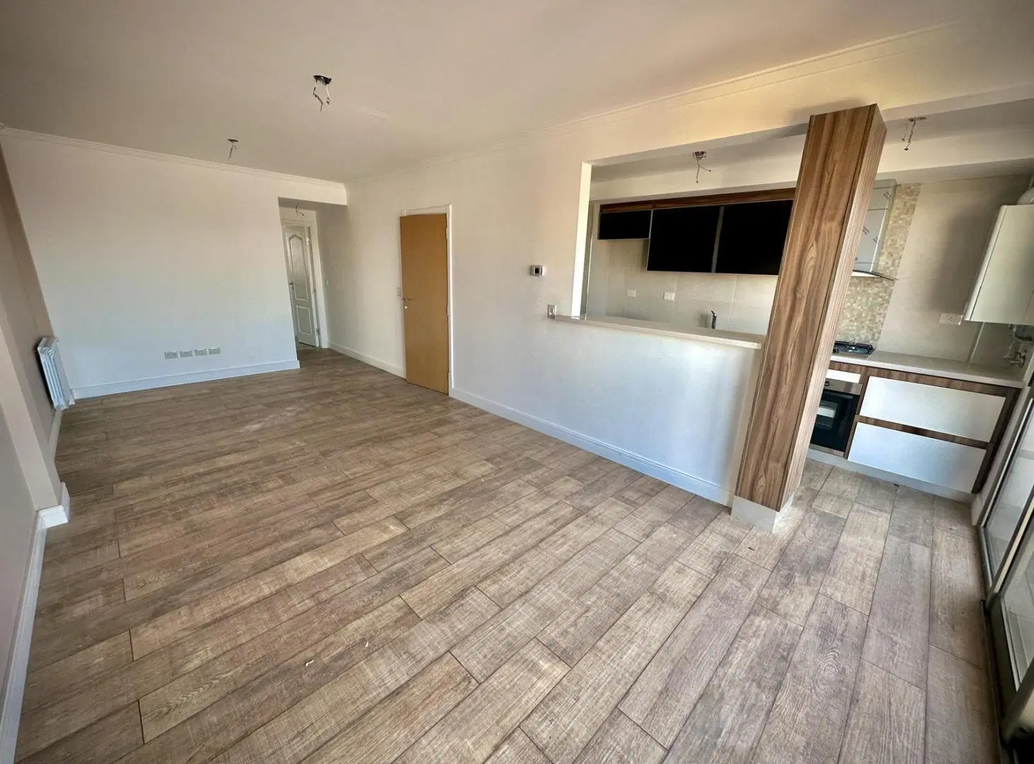 VENTA SEMIPISO 2 AMBIENTES A ESTRENAR C/ COCHERA PLAZA MITRE 4