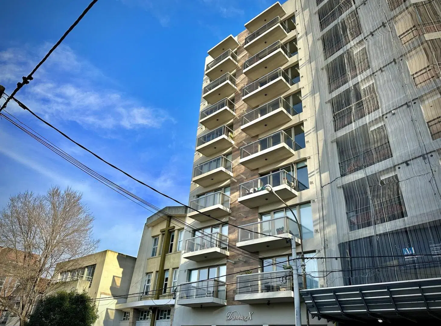 VENTA SEMIPISO 3 AMBIENTES A ESTRENAR C/ COCHERA PLAZA MITRE 2