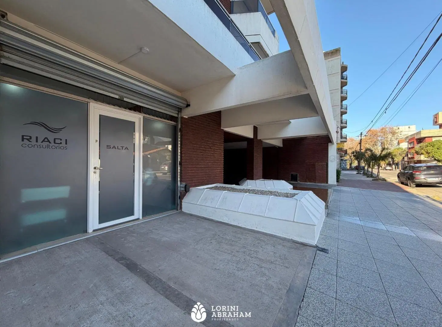 VENTA LOCAL APTO PROFESIONAL BARRIO LA PERLA 2