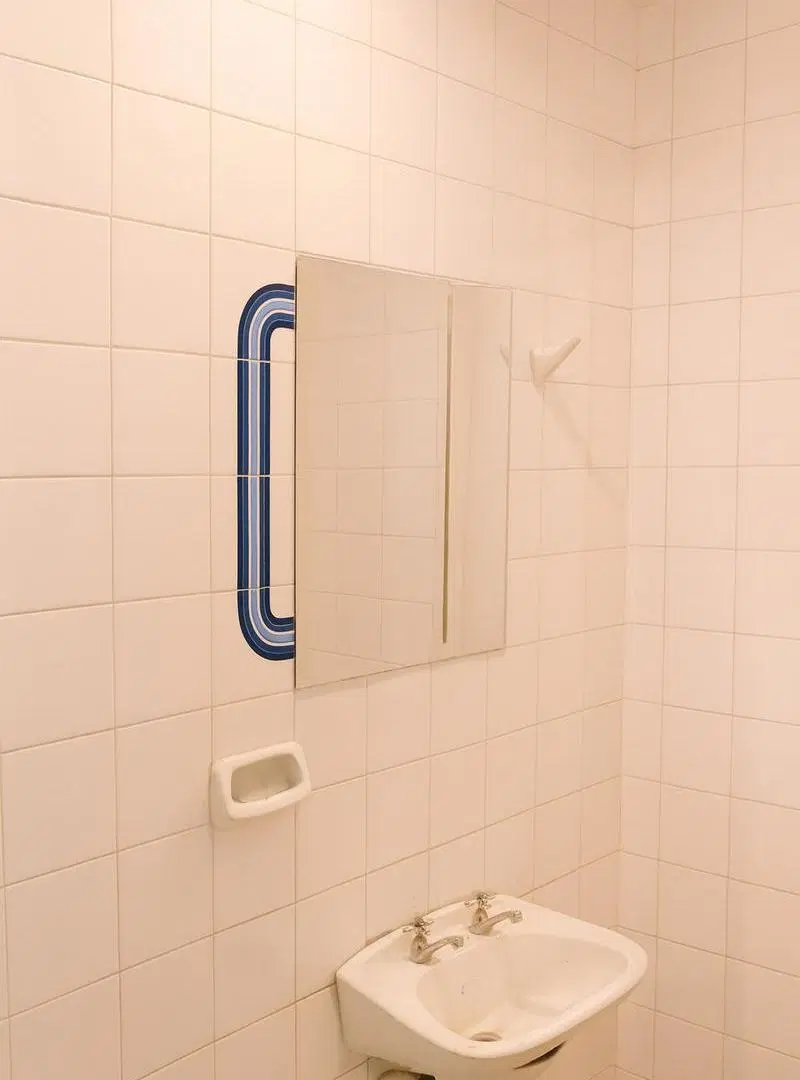 VENTA LOCAL SOBRE AV. CARLOS TEJEDOR ZONA PARQUE LURO 6