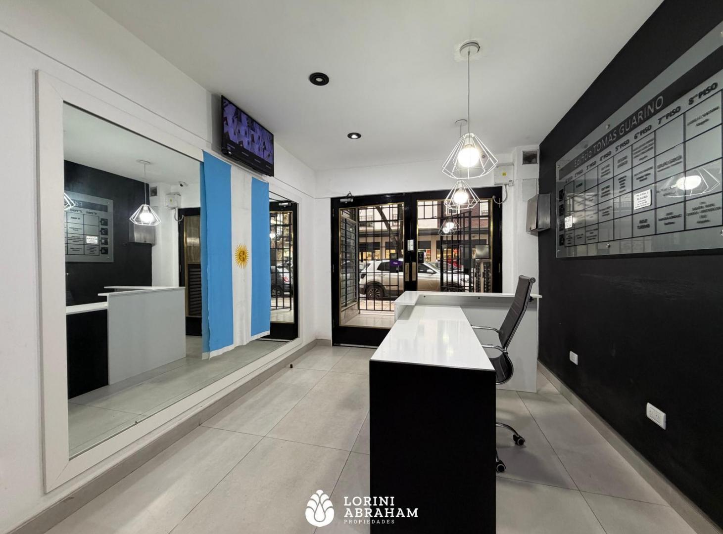 Foto de VENTA OFICINA APTO PROFESIONAL ZONA PLAZA MITRE, imagen 2