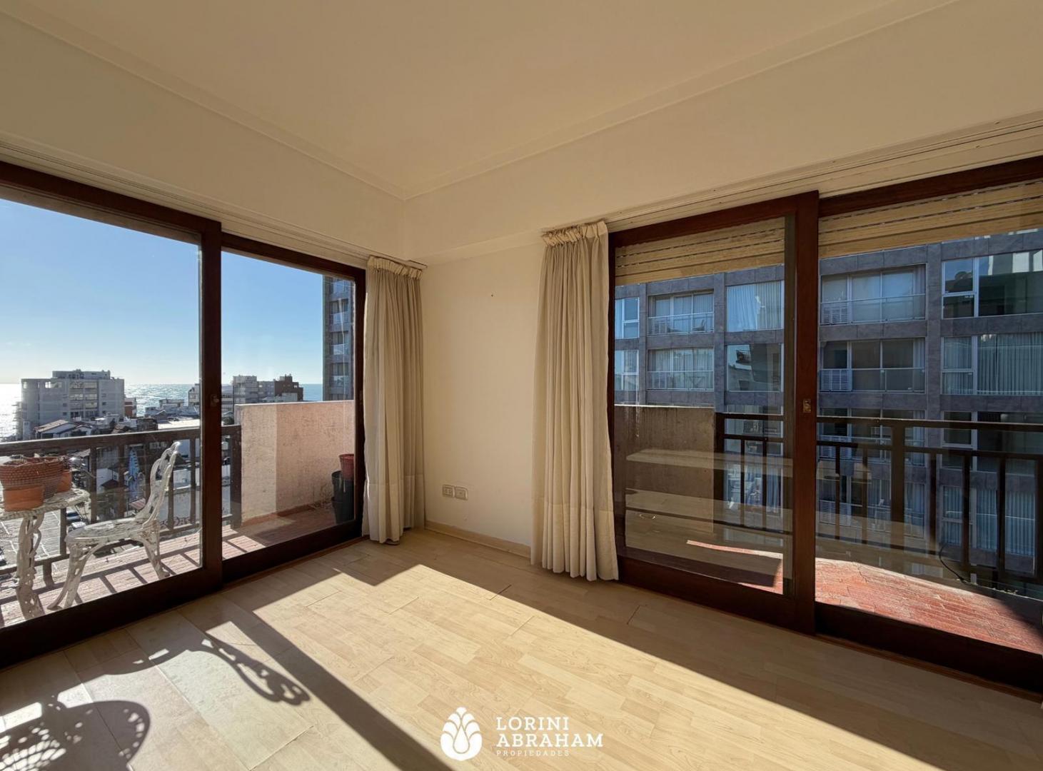 Foto de VENTA PISO 4 AMBIENTES AL FRENTE LOMA SANTA CECILIA, imagen 2