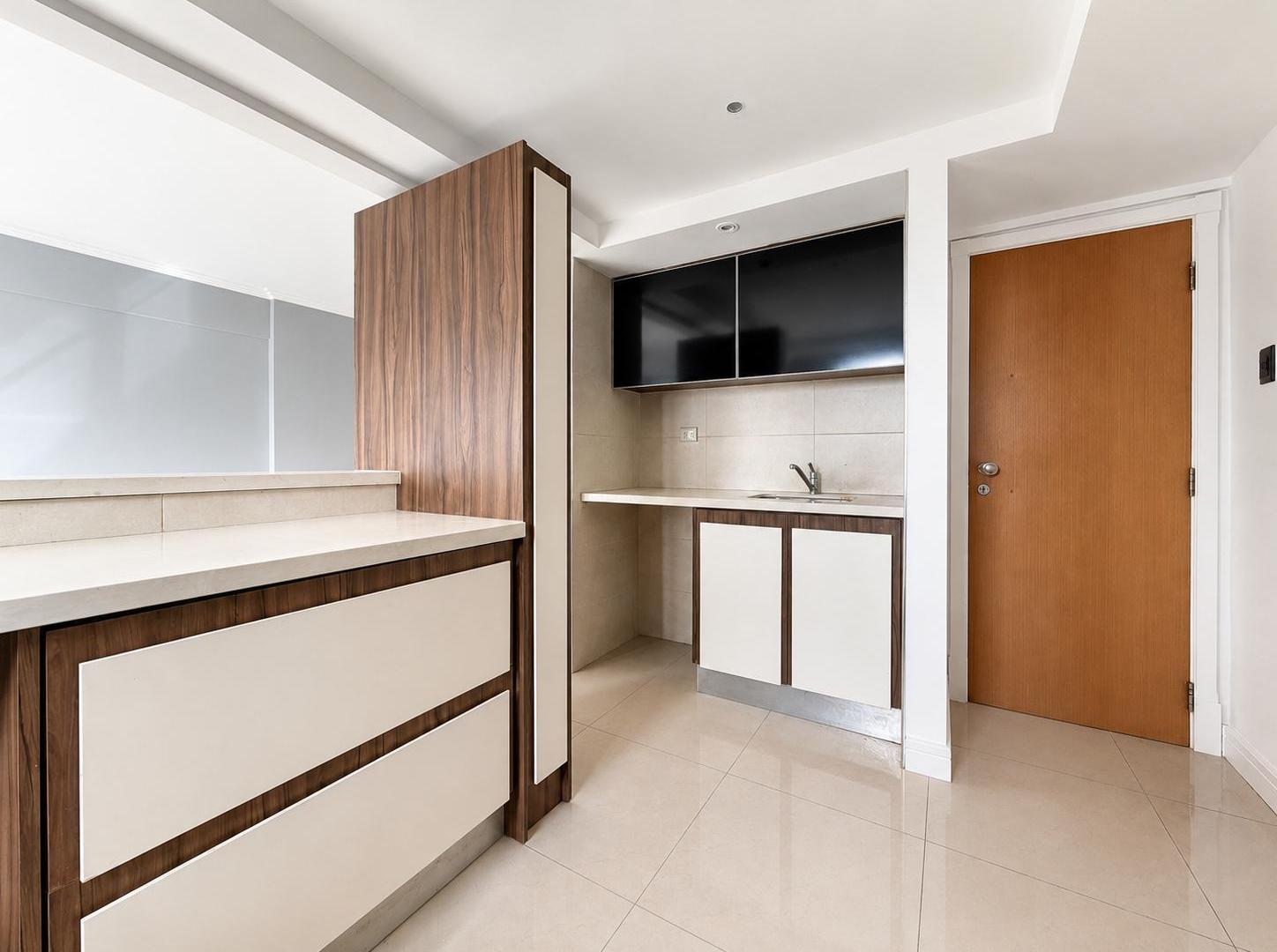 Foto de VENTA SEMIPISO 3 AMBIENTES CON COCHERA BARRIO LA PERLA, imagen 4