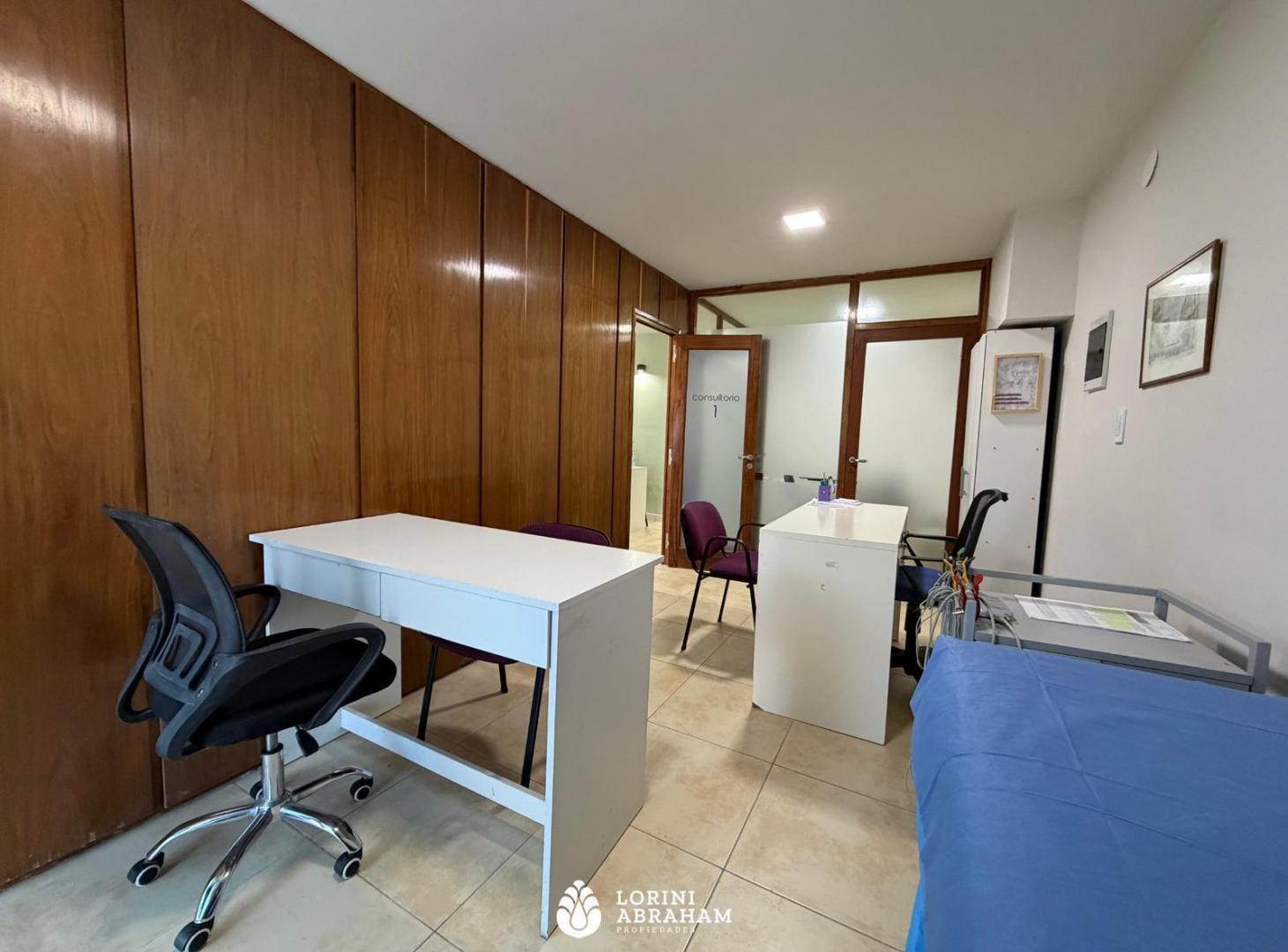 Foto de VENTA LOCAL APTO PROFESIONAL BARRIO LA PERLA, imagen 1