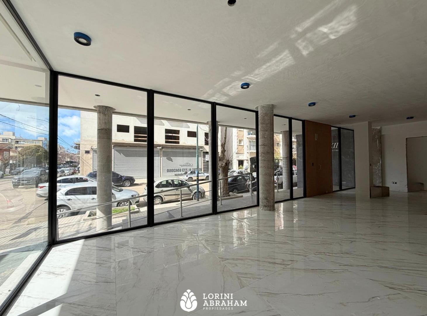 Foto de VENTA DEPARTAMENTO 2 AMBIENTES C/COCHERA ZONA GÜEMES, imagen 3