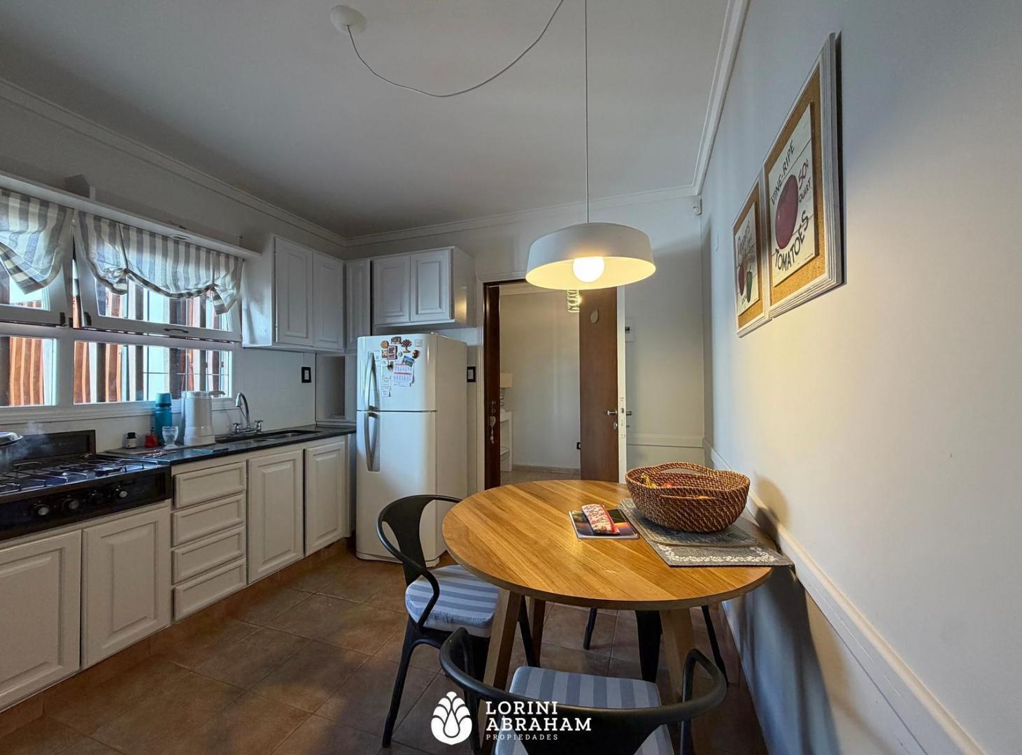 Foto de Venta casa en planta alta 3 mabientes barrio San Juan, imagen 2