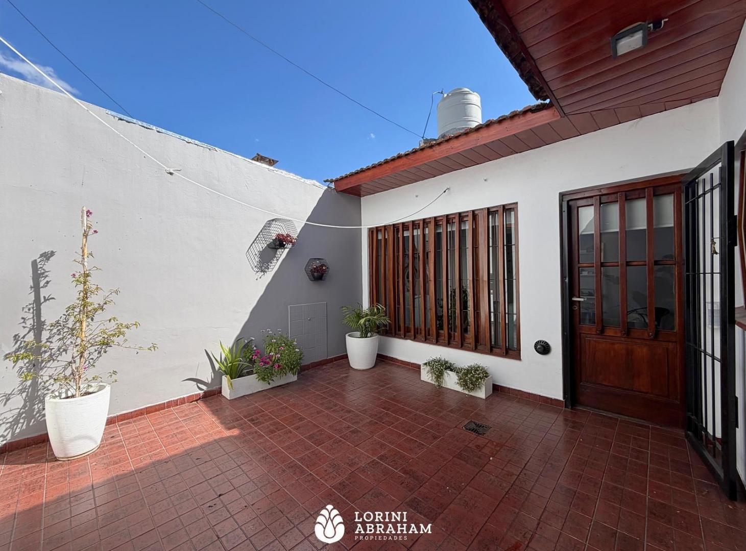 Foto de Venta casa en planta alta 3 mabientes barrio San Juan, imagen 3