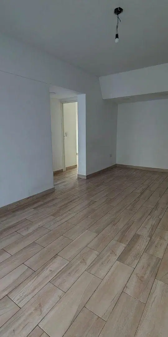 EXCELENTE 3 AMB BALCON CFTE SEMI PISO LUMINOSO- 2/C 1RA JUNTA -C/ SUBTE-- 2