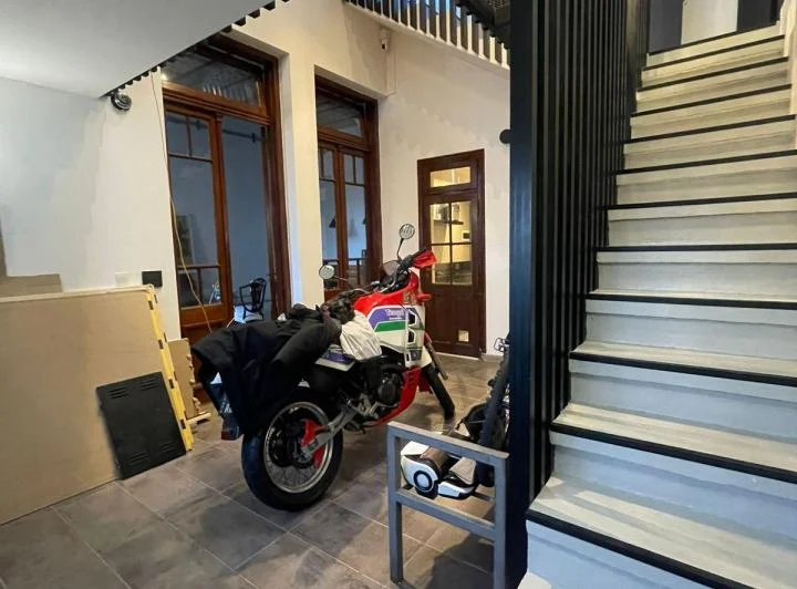 Foto de ESPECTACULAR CASA EN VENTA EN VILLA ORTUZAR, imagen 2