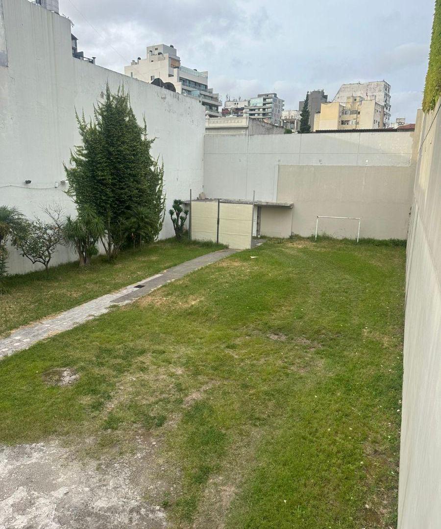 EXCEPCIONAL CASA LOTE