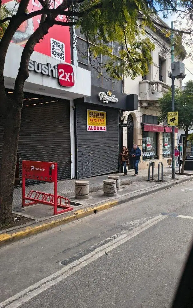 EXCELENTE LOCAL - AV CORDOBA Y ARMENIA - PALERMO 3