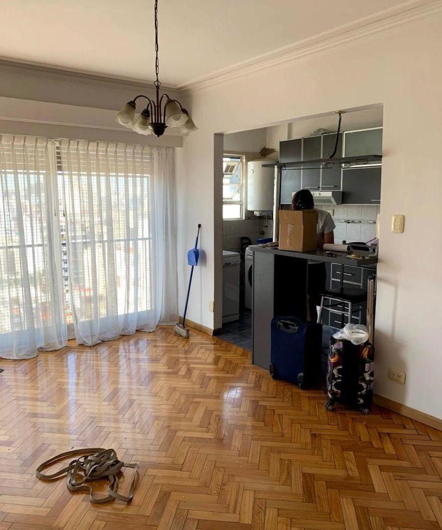 Foto de DEPTO 3 AMBIENTES - AV CORRIENTES Y GASCON - ALMAGRO, imagen 5