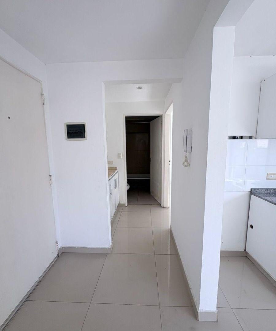 Foto de DEPARTAMENTO SEMIPISO 2 AMBIENTES - CONTRAFRENTE - VILLA CRESPO, imagen 1