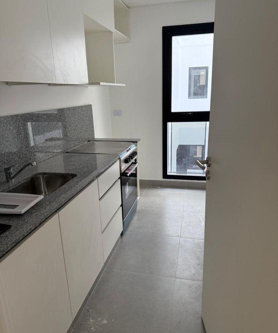 Foto de Departamento de 43 m² con 1 dormitorio en alquiler Flores Norte, imagen 1
