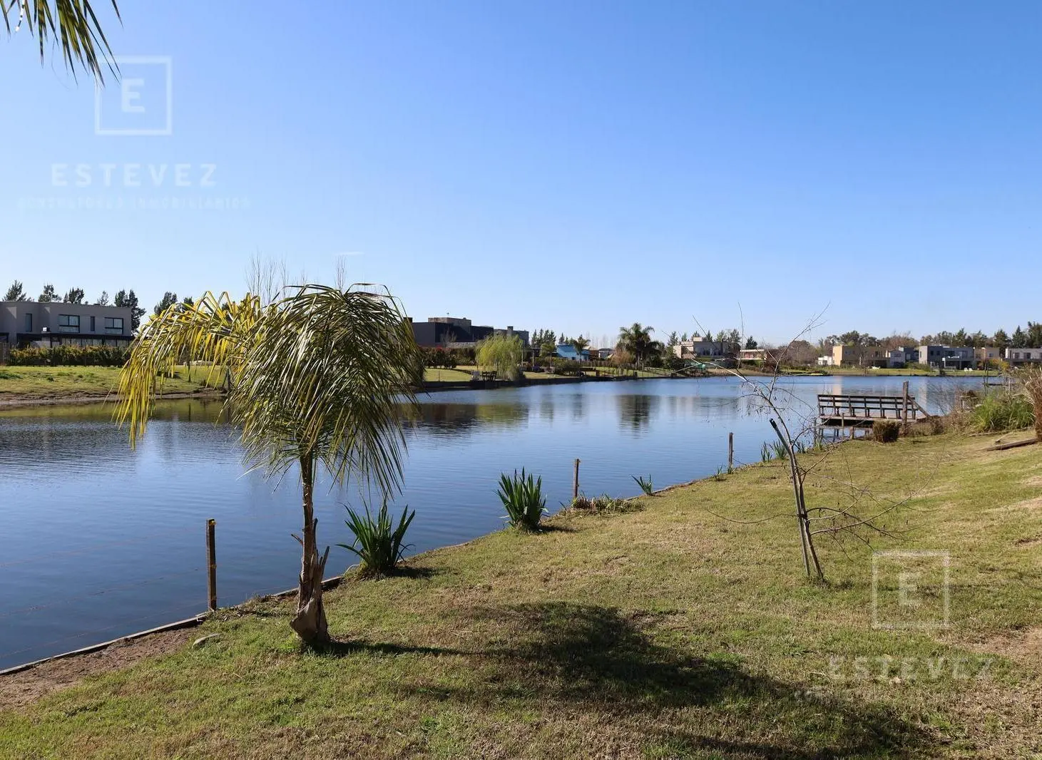 Casa en venta a la laguna, Barrio Cerrado, Escobar, GBA Norte 3