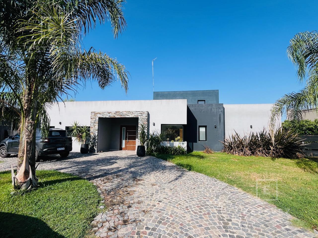 Casa en venta c/renta. 3 dormitorios, Pileta. Barrio Cerrado, Escobar