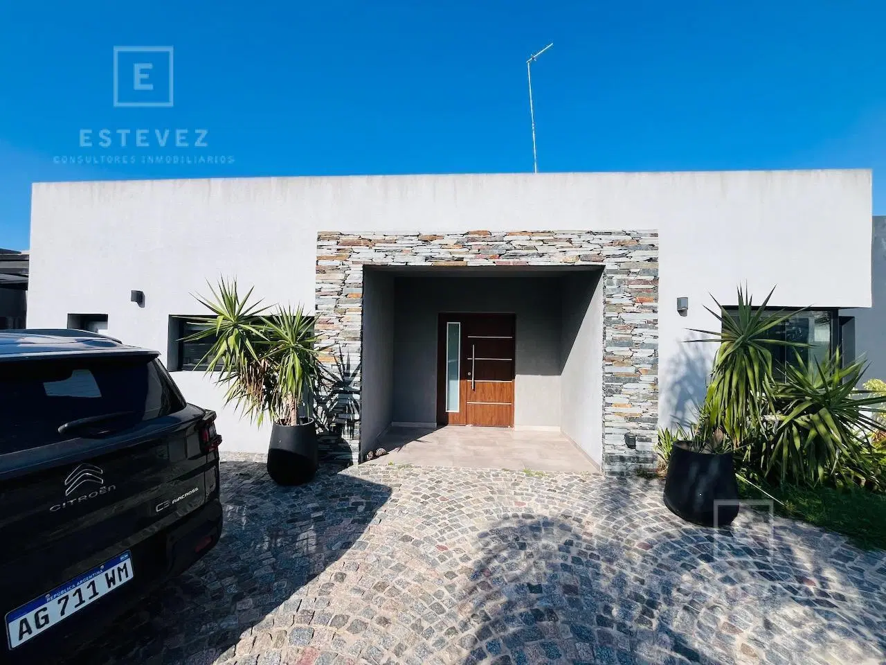 Casa en venta c/renta. 3 dormitorios, Pileta. Barrio Cerrado, Escobar 3
