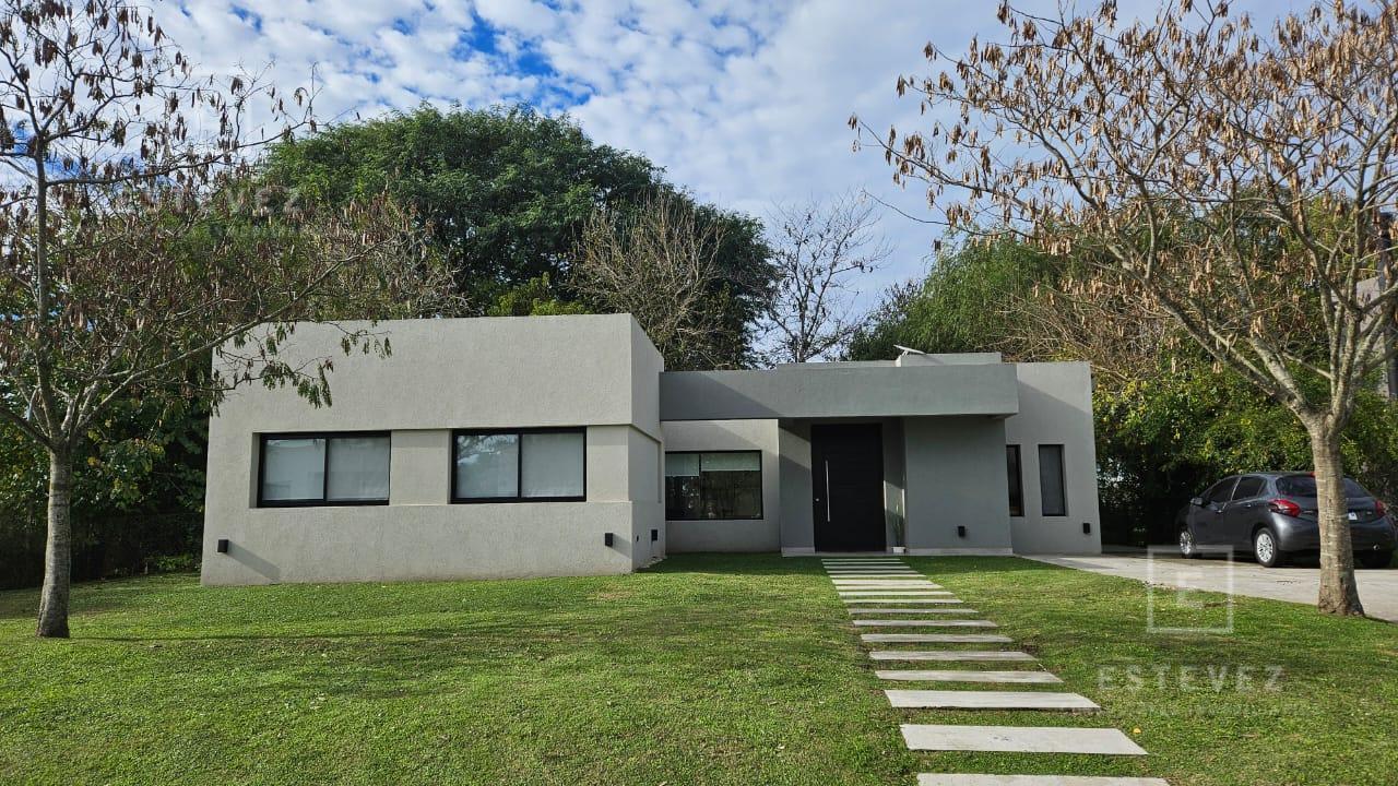 Foto de Casa en una planta en venta. 3 dormitorios. Barrio Cerrado, Escobar, imagen 1
