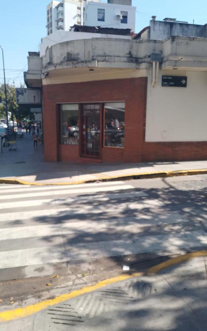 Local EN PARQUE CHACABUCO