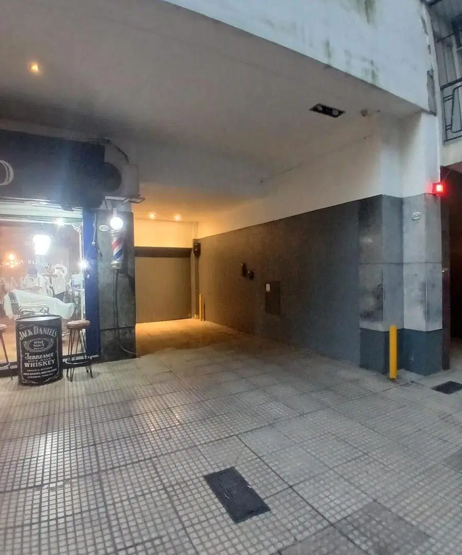 COCHERA EN PALERMO: A MEDIA CUADRA DE AV. SANTA FE 1