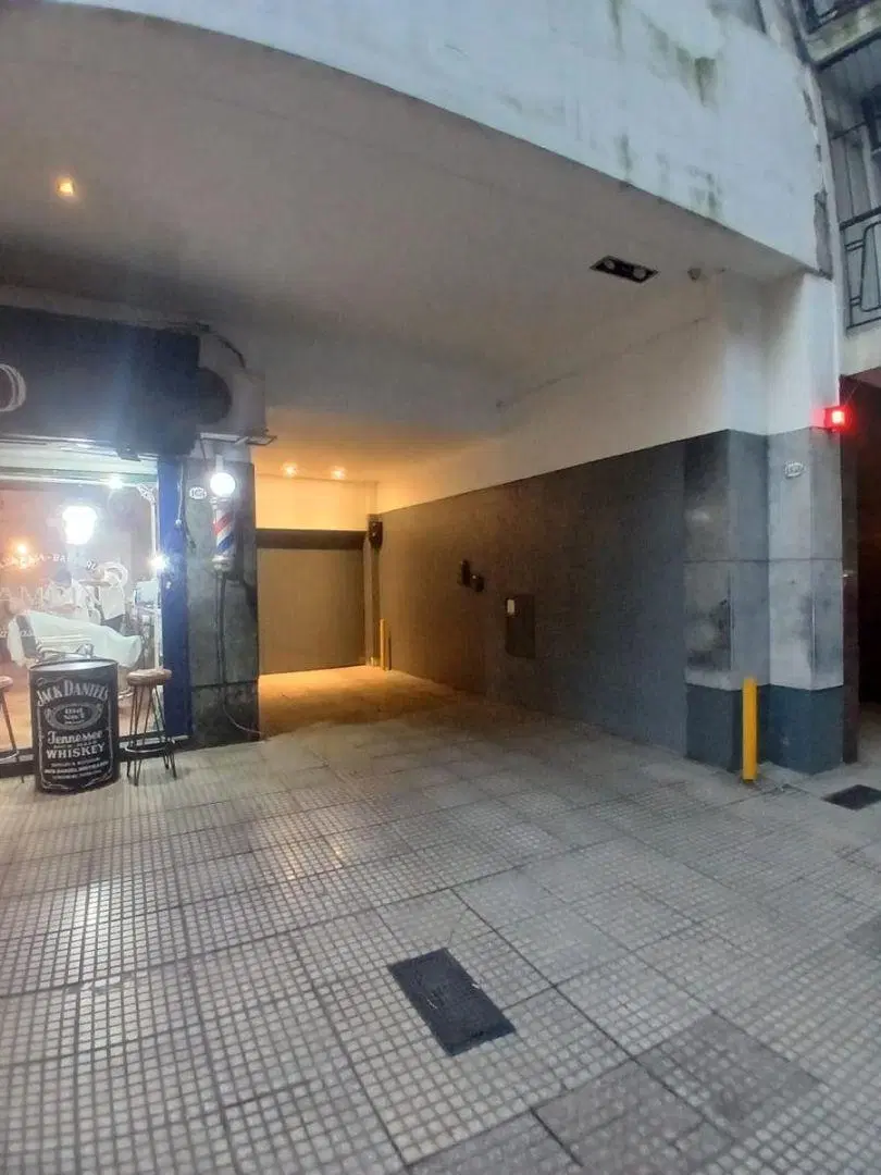 COCHERA EN PALERMO: A MEDIA CUADRA DE AV. SANTA FE 3