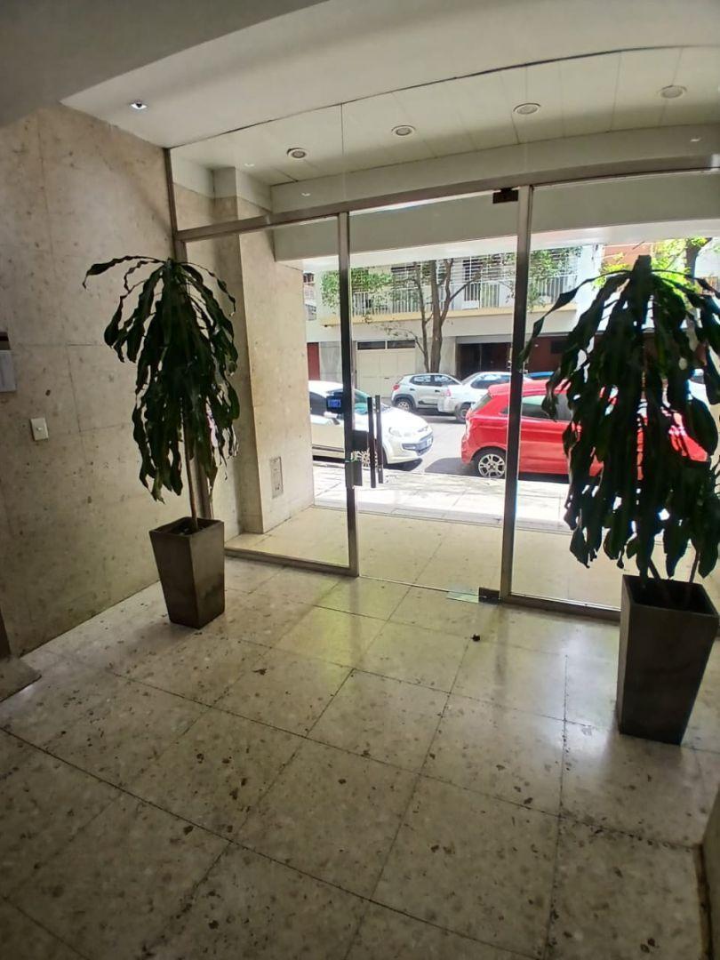 Foto de BELGRANO "R": MONOAMBIENTE DIVISIBLE CON AMPLIO PLACARD Y COCINA, imagen 3