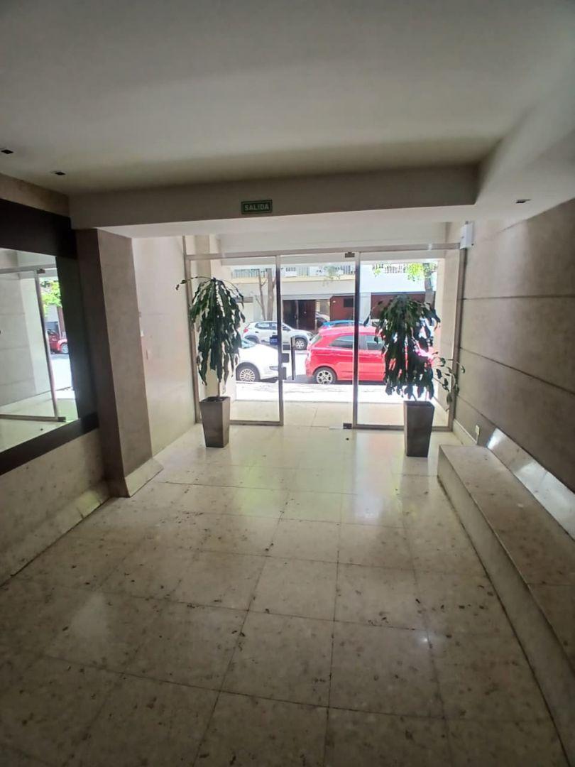 Foto de BELGRANO "R": MONOAMBIENTE DIVISIBLE CON AMPLIO PLACARD Y COCINA, imagen 5