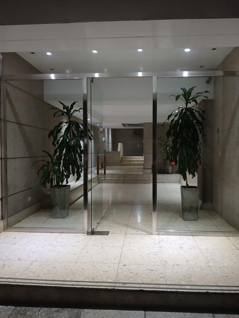 Foto de BELGRANO "R": MONOAMBIENTE DIVISIBLE CON AMPLIO PLACARD Y COCINA, imagen 4