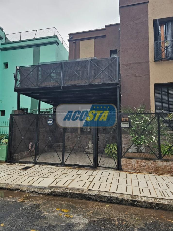 Casa 3 Amb, Frente a Parque, Barrio Mil Casitas Reformada. 4