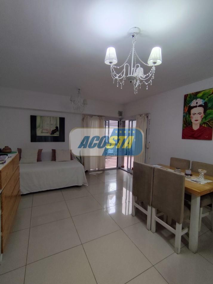 Departamento 2 Amb con Patio, Sobre Av J. B Alberdi 5