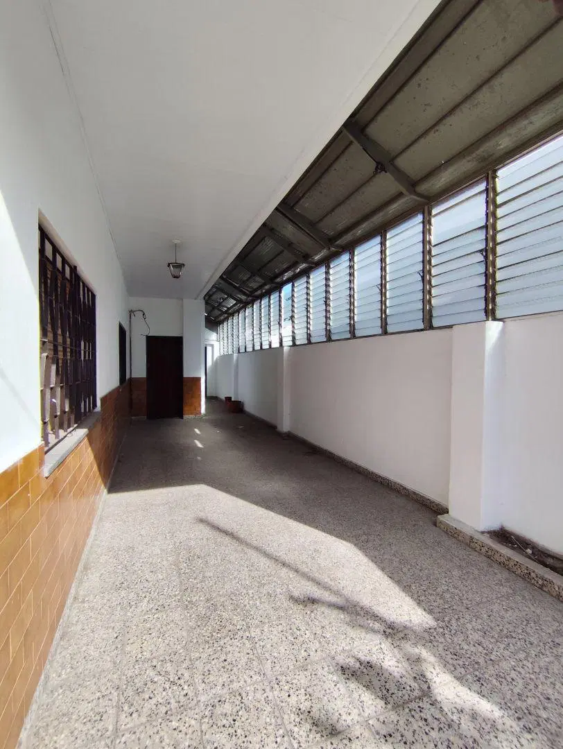 ALQUILER PH 3 AMBIENTES CON PATIO Y GARAJE 1